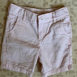 Little boy pink sear sucker shorts (size 3T)